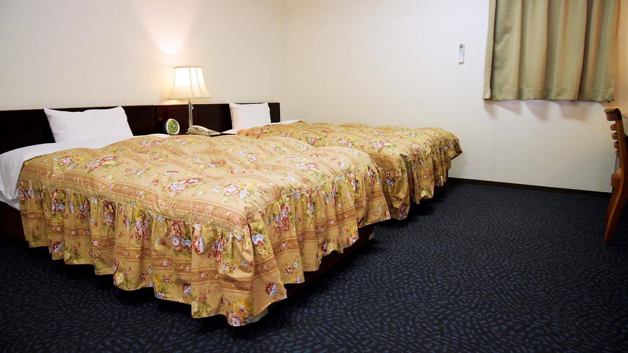 Business Hotel Shuttle Кумамото Экстерьер фото